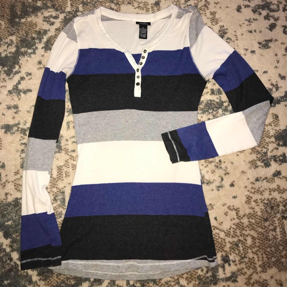 Women’s Rue 21 - very comfy T